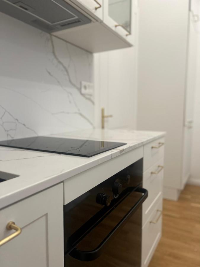 Angeloroma Deluxe Apartment Prag Exteriör bild