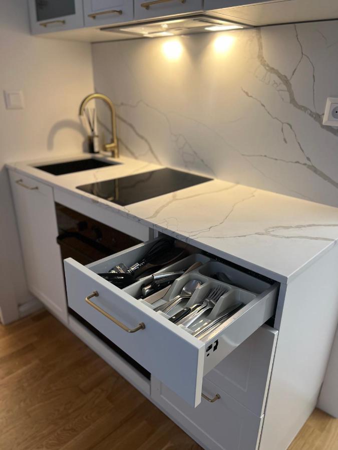 Angeloroma Deluxe Apartment Prag Exteriör bild